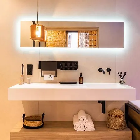 Apartment Host Le Lumiere & Cinema